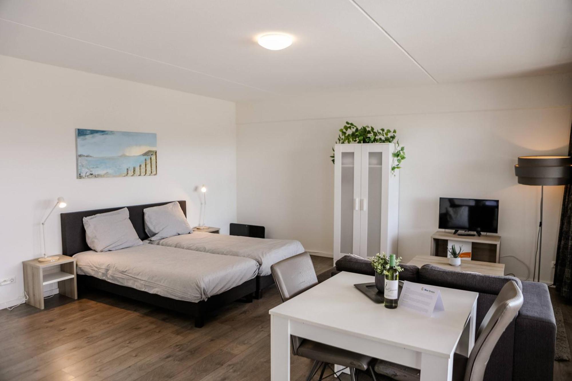 Strand Appartementen Wemeldinge Exterior photo